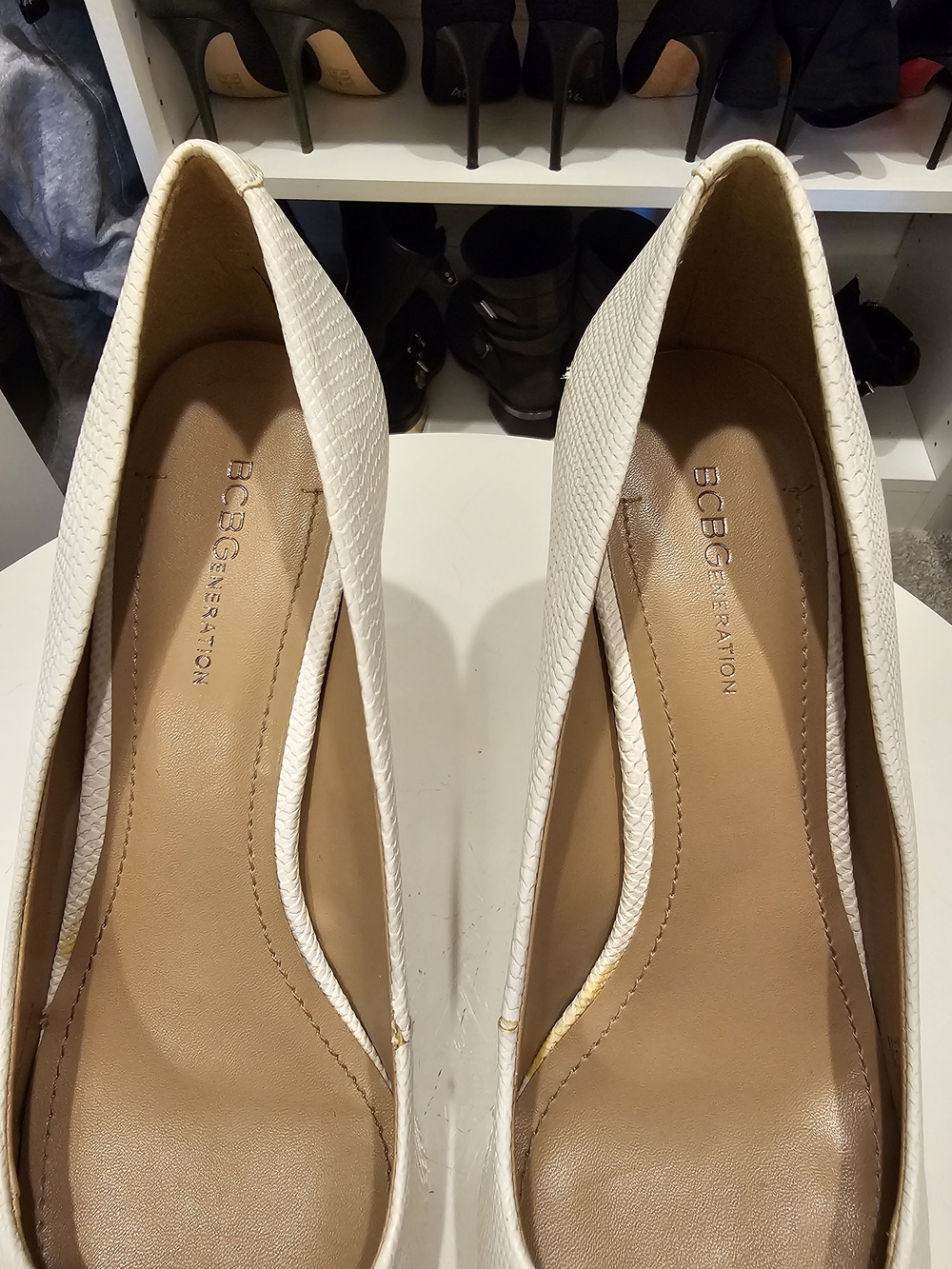BCBGeneration White Textured Pointed-Toe Pumps - Picture 4 of 7